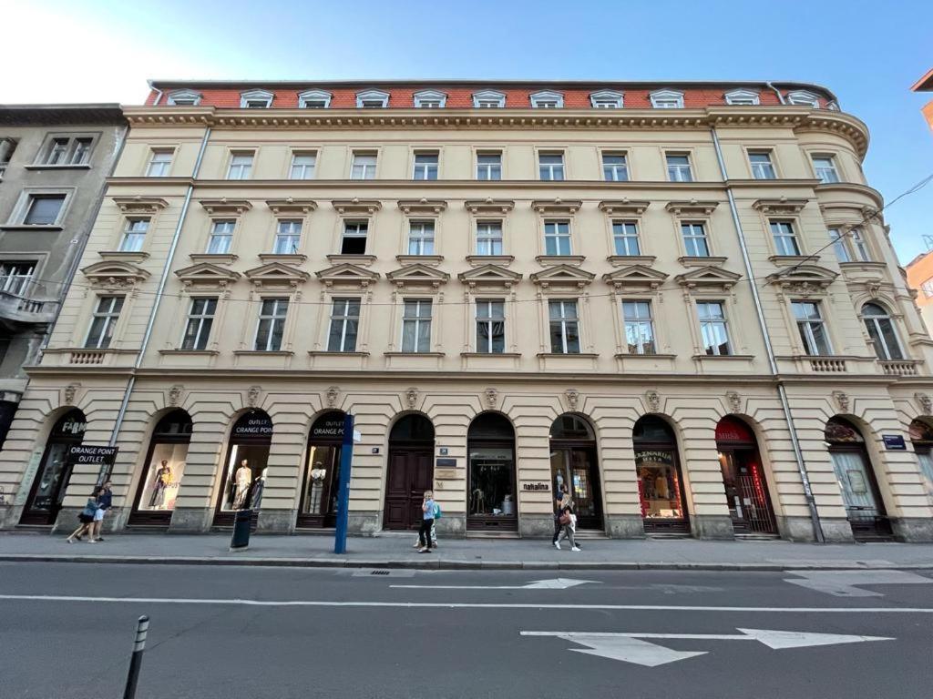 Art Deco Downtown Heritage Apartment Zagreb Luaran gambar