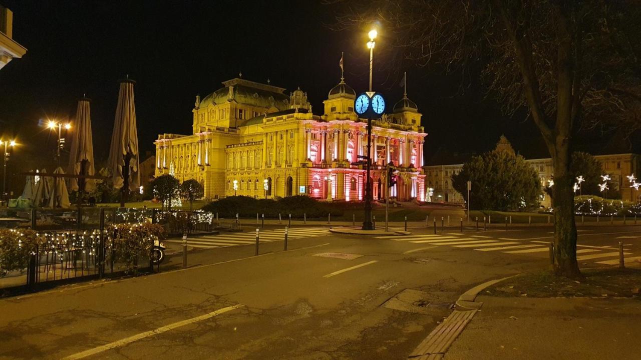 Art Deco Downtown Heritage Apartment Zagreb Luaran gambar